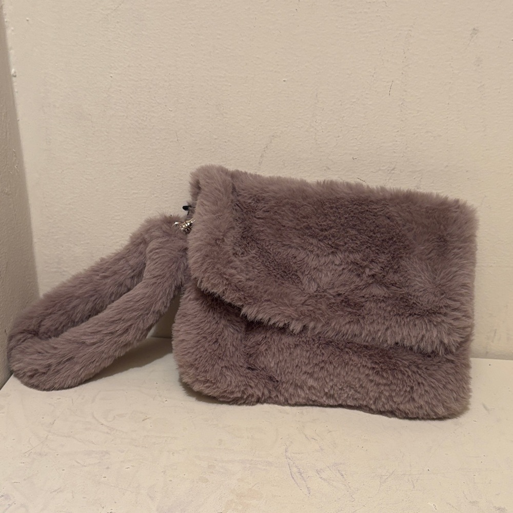 Banana Republic Plush Faux Fur Clutch in Taupe